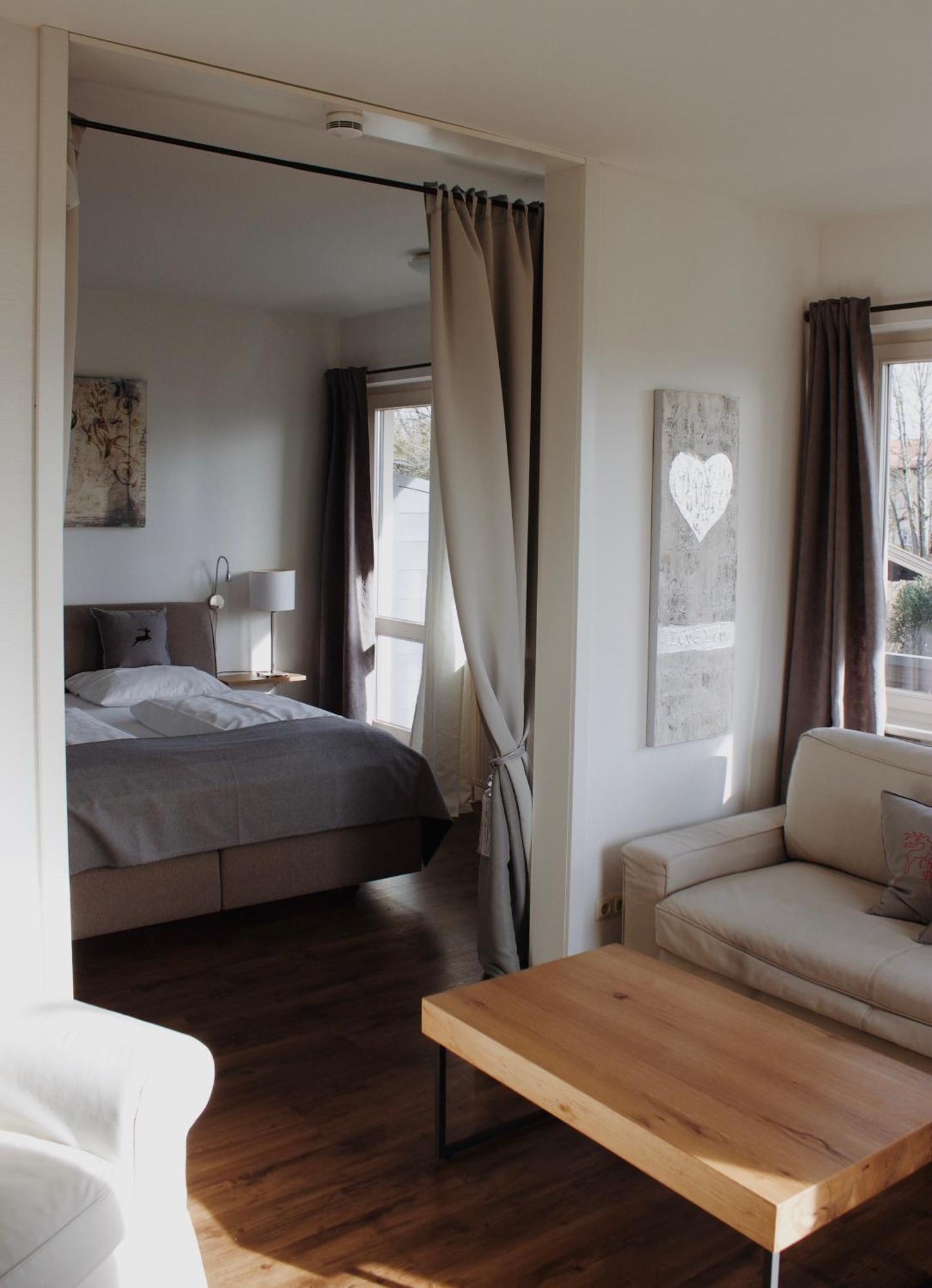 Hotel Garni - Chiemsee-Pension-Seebruck Seeon-Seebruck Eksteriør billede